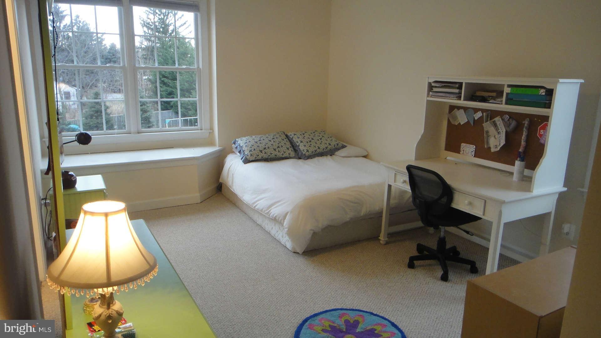 24719 Ridge Road Damascus, MD 20872 - Photo 27 of 30 Bedroom 4