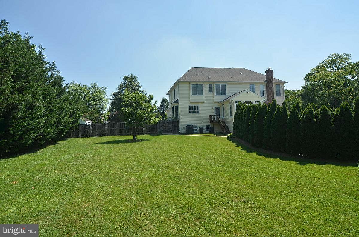 24719 Ridge Road Damascus, MD 20872 - Photo 5 of 30 Yard