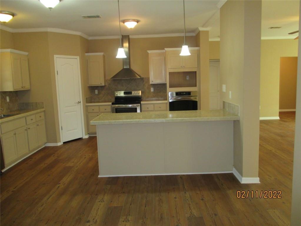 1226 Hooper Road Pineville, LA 71360 - Photo 9 of 27 Gallery Image 9