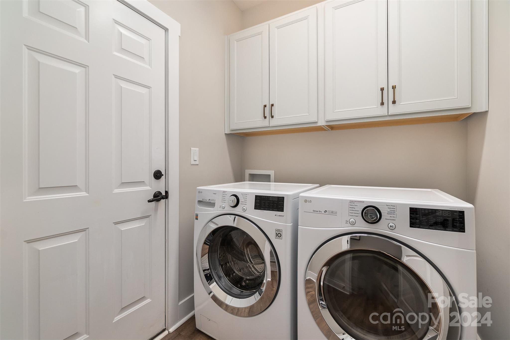 1222 Therns Ferry Drive Fort Mill, SC 29708 - Photo 21 of 35 a utility room with dryer and washer