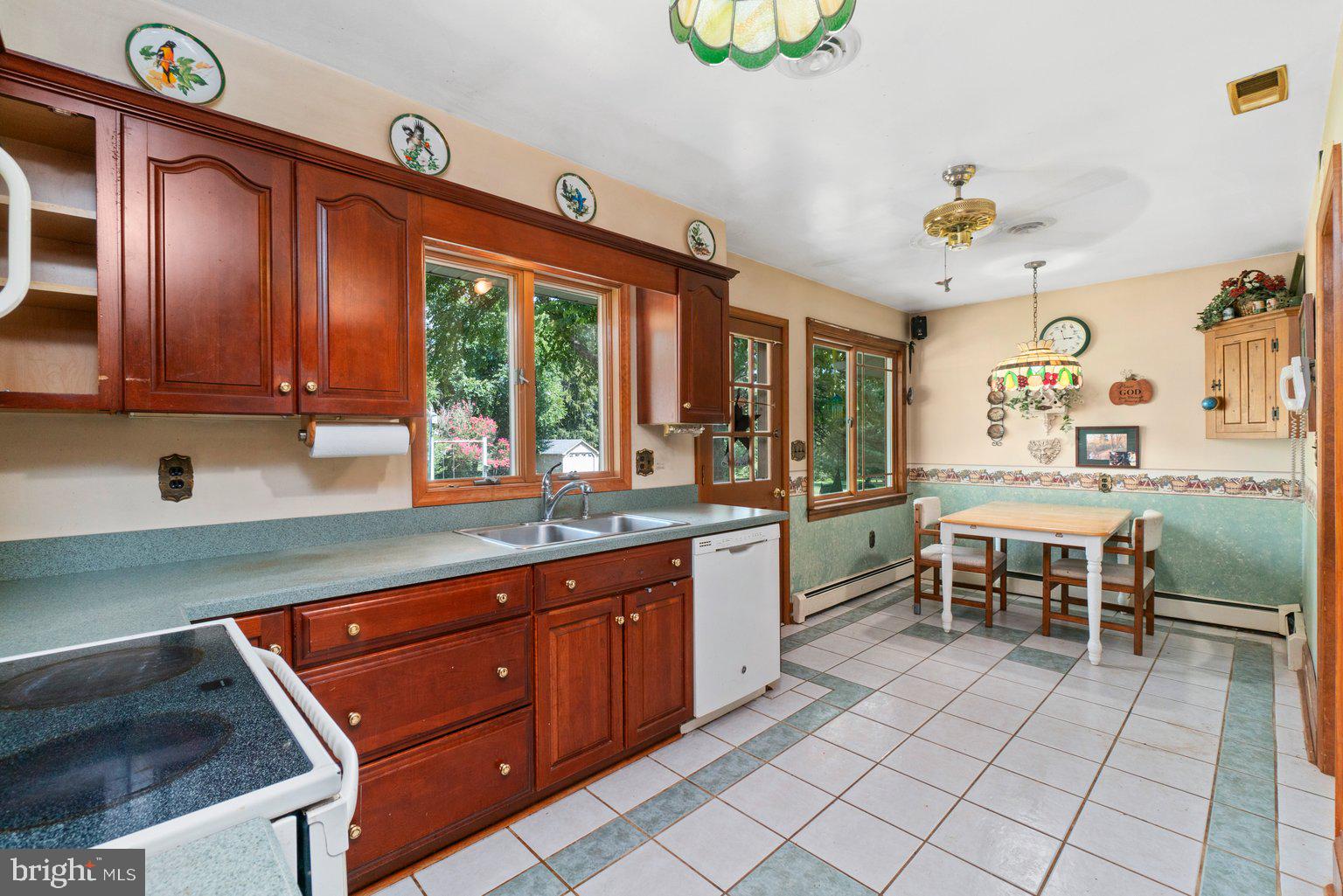 610 Blankner Road Sykesville, MD 21784 - Photo 12 of 28 kitchen