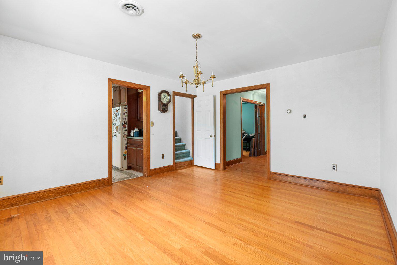 610 Blankner Road Sykesville, MD 21784 - Photo 10 of 28 dining room