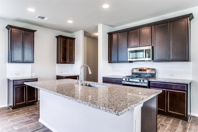 $2,250 | 11729 Lago De Garda Drive, Austin, TX 78747