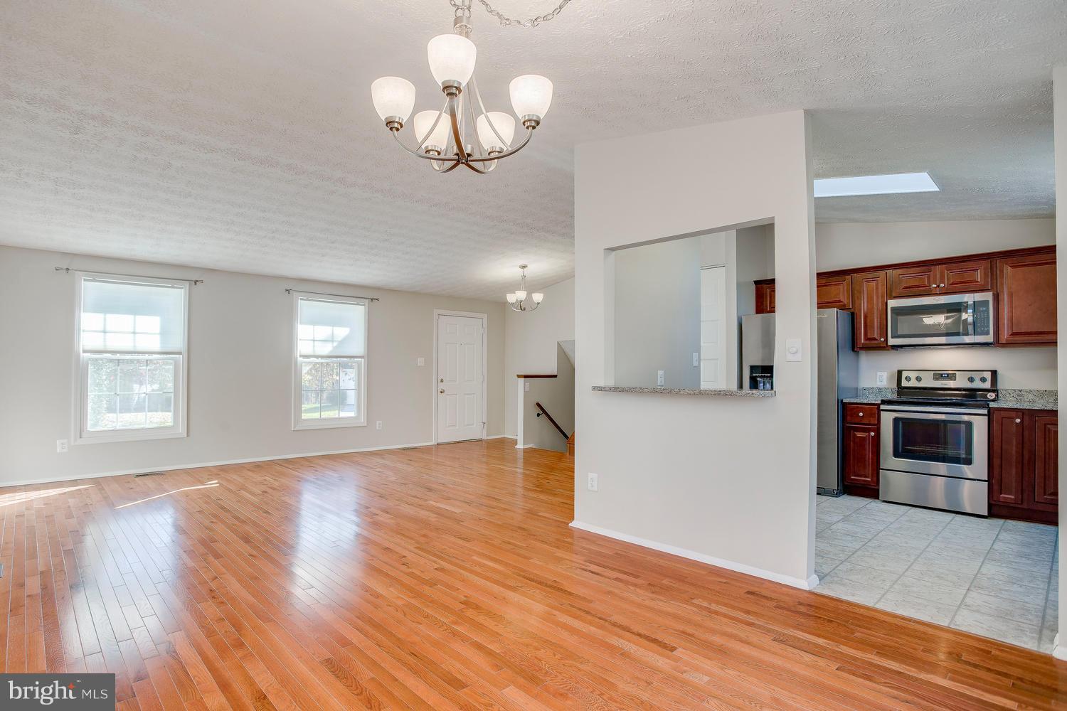 8434 Lucerne Road Randallstown, MD 21133 - Photo 7 of 25 Living Room