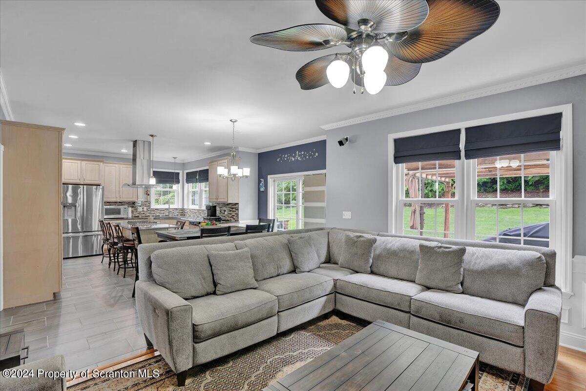 802 Parkview Road, Unit L 18 Moscow, PA 18444 - Photo 13 of 51 Gallery Image 13