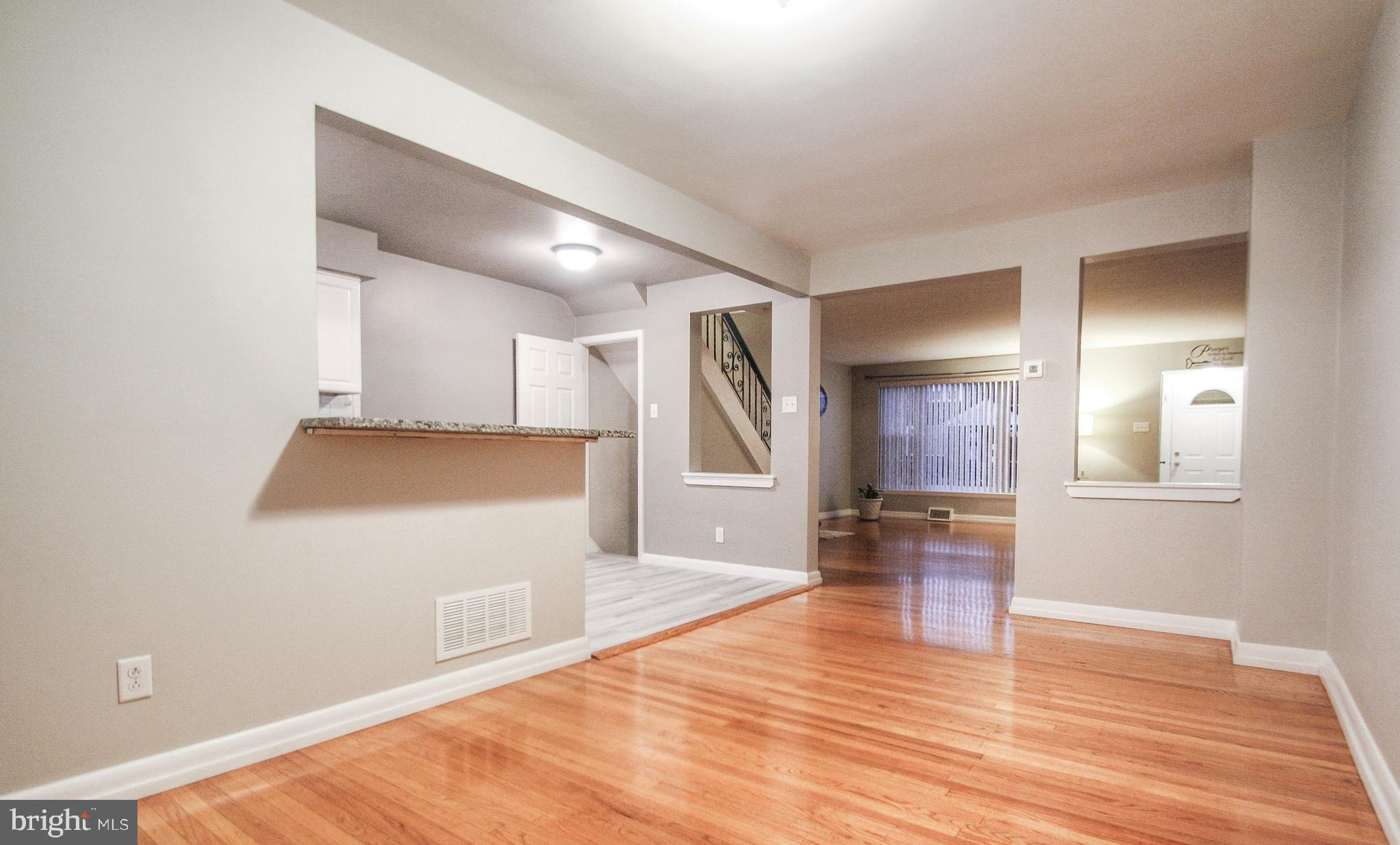 7448 Brockton Road Philadelphia, PA 19151 - Photo 9 of 35 Dining Room