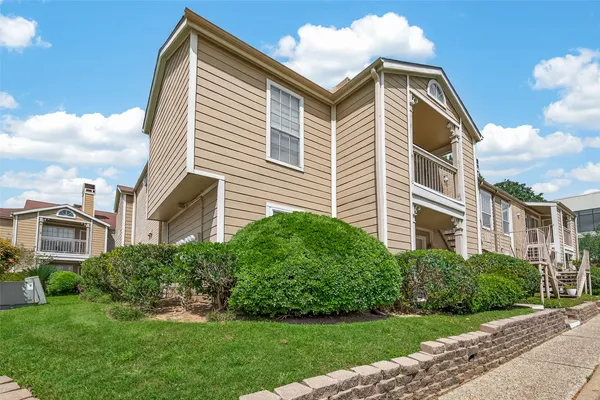 $244,990 | 1860 White Oak Drive, Unit 311, Houston, TX 77009