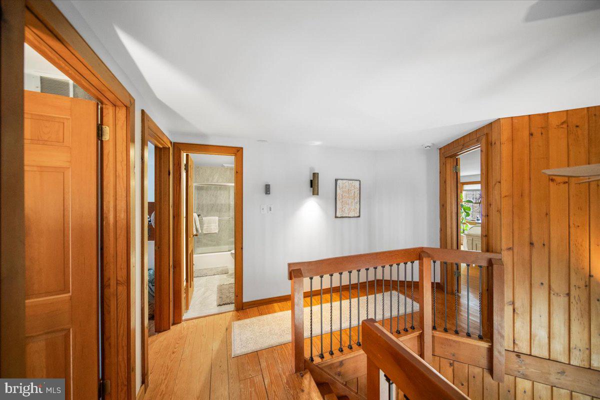809 Ridge Valley Road Sellersville, PA 18960 - Photo 24 of 39 Upstairs hallway