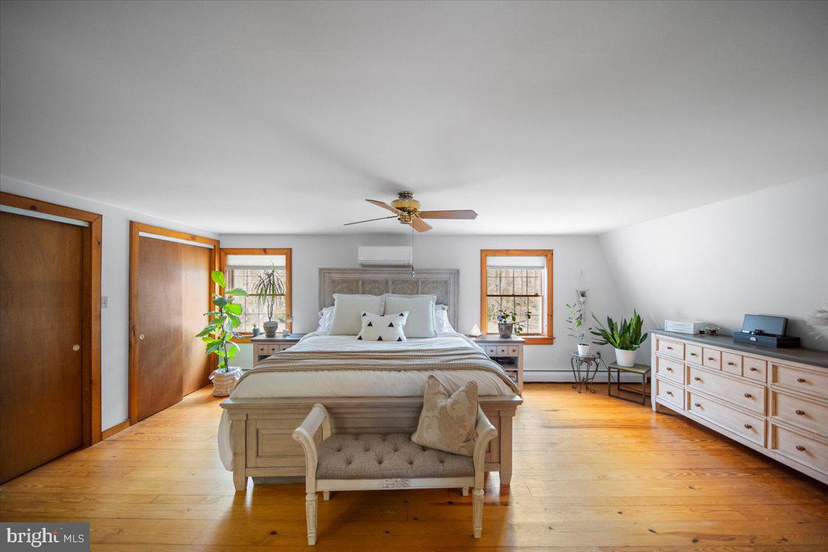 809 Ridge Valley Road Sellersville, PA 18960 - Photo 26 of 39 Primary bedroom