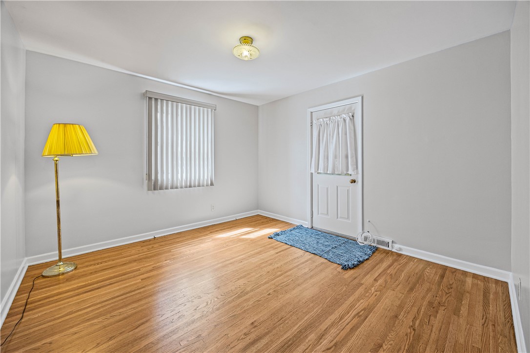 515 Shelford Road Irondequoit, NY 14609 - Photo 11 of 21