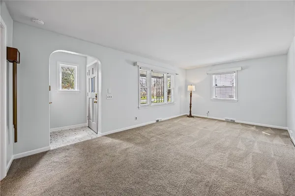 $189,000 | 515 Shelford Road, Irondequoit, NY 14609