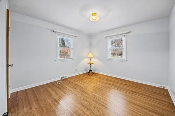 $189,000 | 515 Shelford Road, Irondequoit, NY 14609
