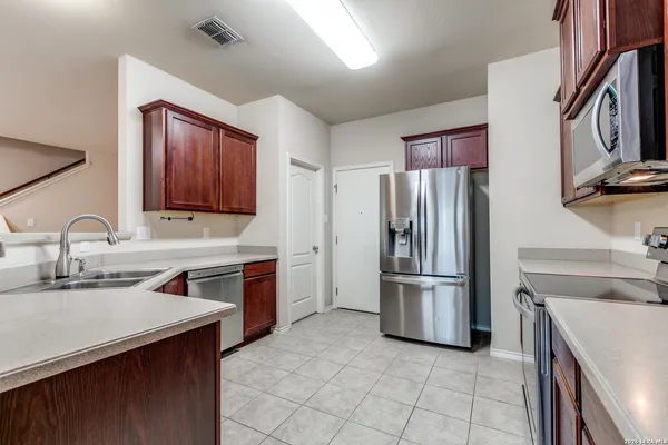 $1,995 | 5414 Sunlit Brook, San Antonio, TX 78240