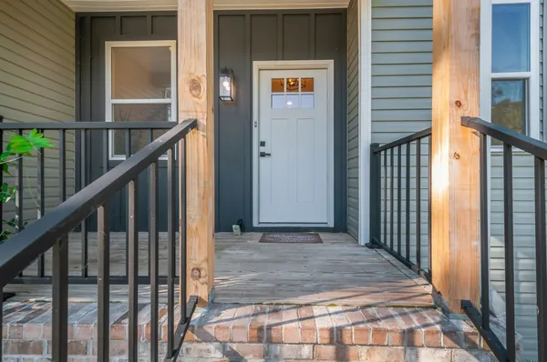 $589,900 | 2005 Beaver Ridge Road, White Bluff, TN 37187