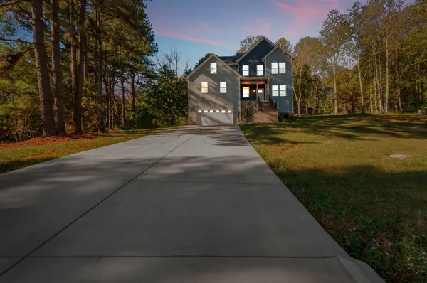 $589,900 | 2005 Beaver Ridge Road, White Bluff, TN 37187