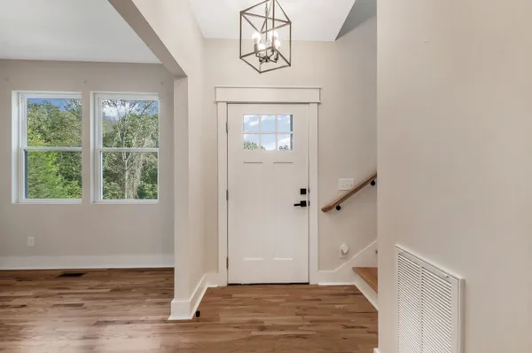 $589,900 | 2005 Beaver Ridge Road, White Bluff, TN 37187