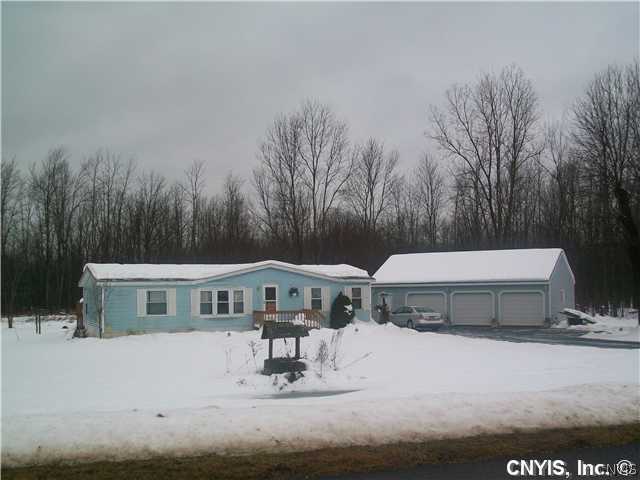 47 Hoyt Road Schroeppel, NY 13132 - Photo 1 of 1 Exterior Front