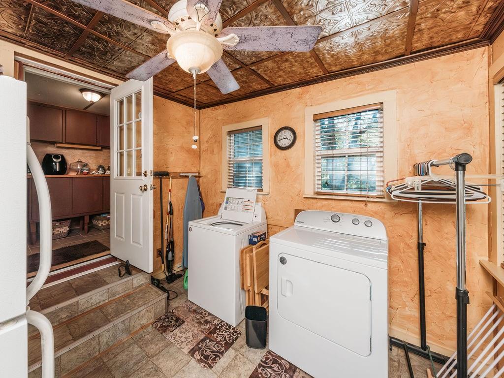 196 Perch Road Bowie, TX 76230 - Photo 23 of 30 a utility room with dryer and washer