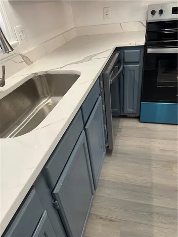 a view of utility room