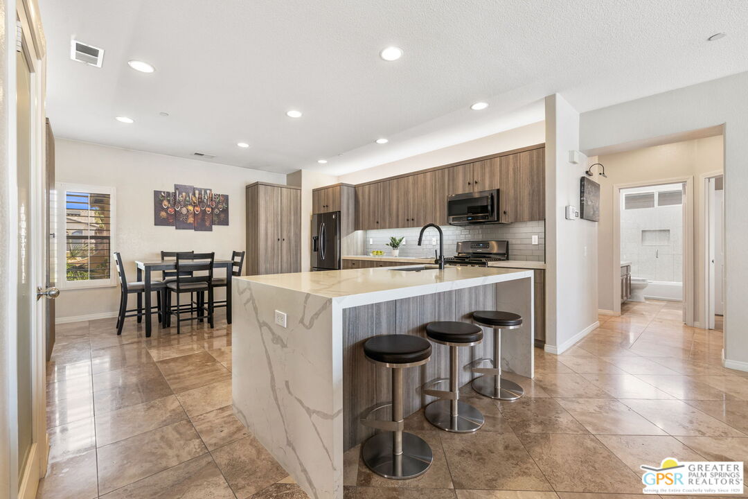 827 Alta Ridge Palm Springs, CA 92262 - Photo 14 of 37