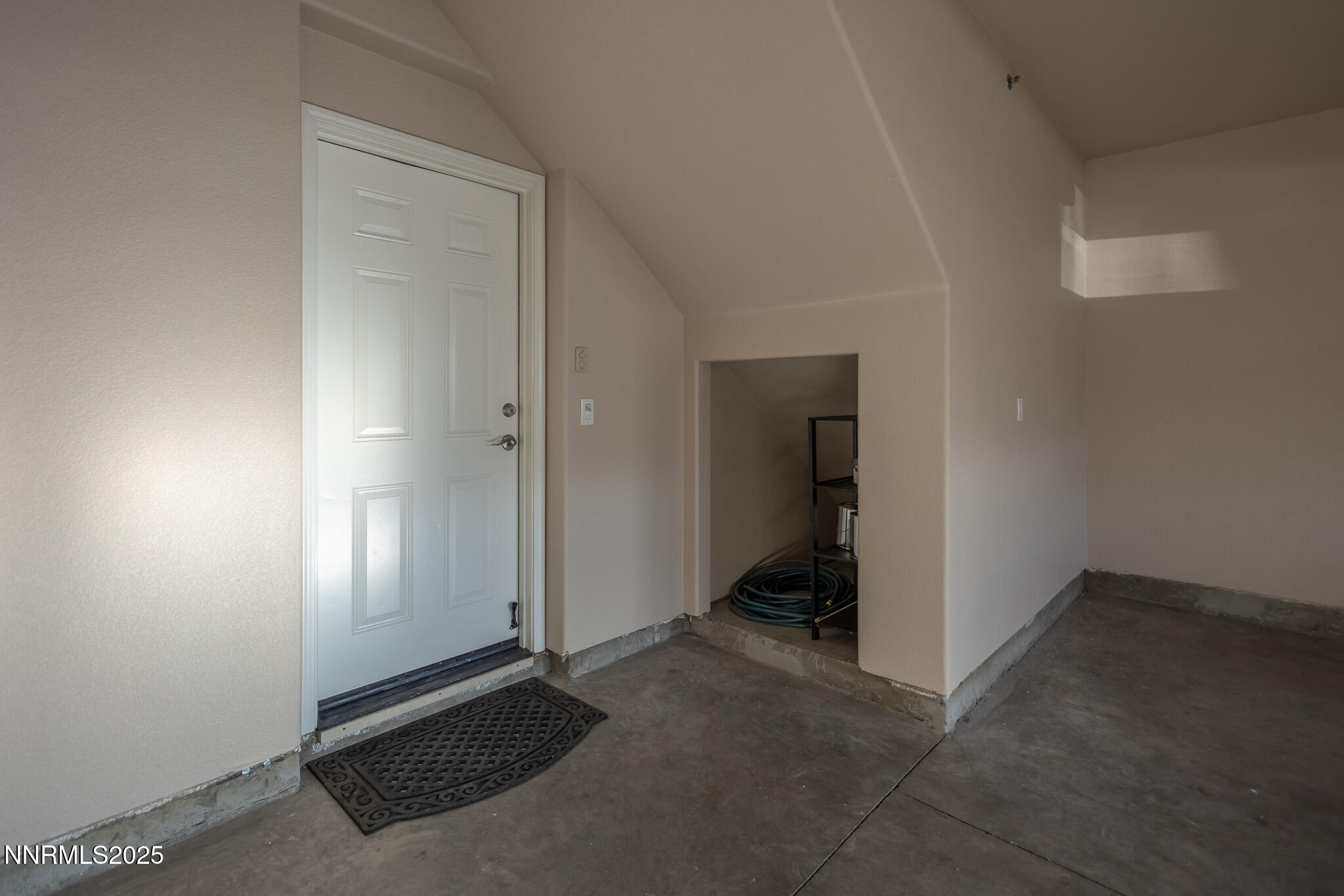 1715 Dark Horse Road, Unit B Reno, NV 89521 - Photo 37 of 39 an empty room with closet