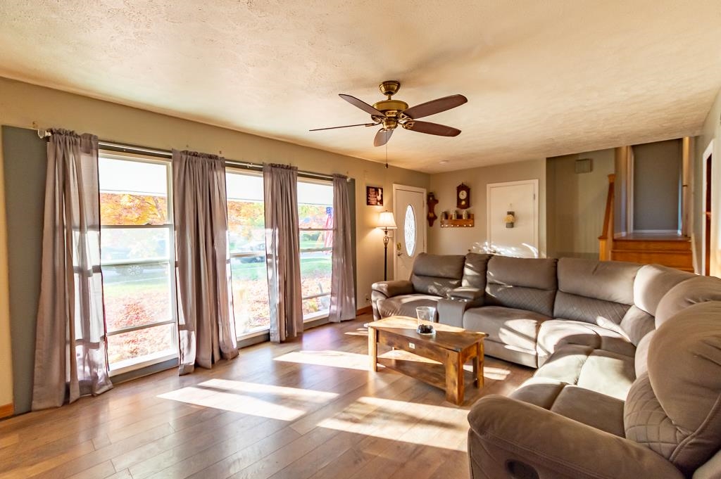 1045 North 2nd Street Rochelle, IL 61068 - Photo 12 of 15 a living room with furniture and a window