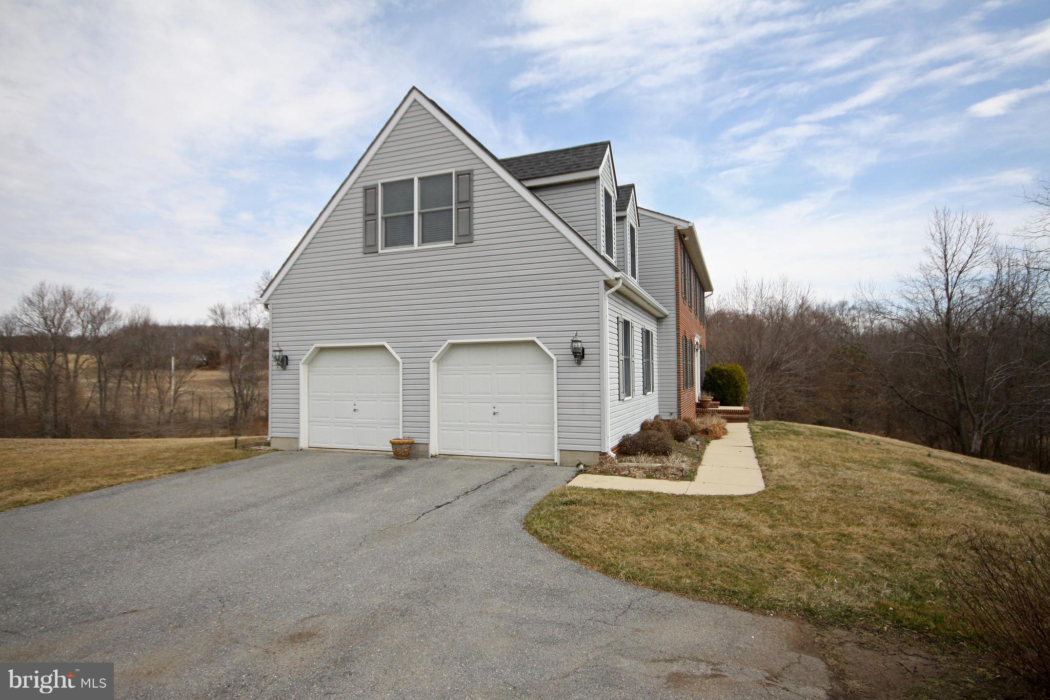 830-4 4 Seasons Road Westminster, MD 21157 - Photo 2 of 30 Exterior (General)