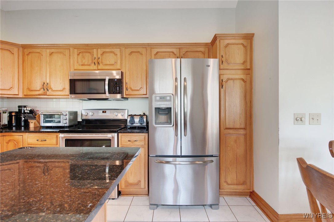 5275 Tonawanda Creek Road Pendleton, NY 14120 - Photo 18 of 27