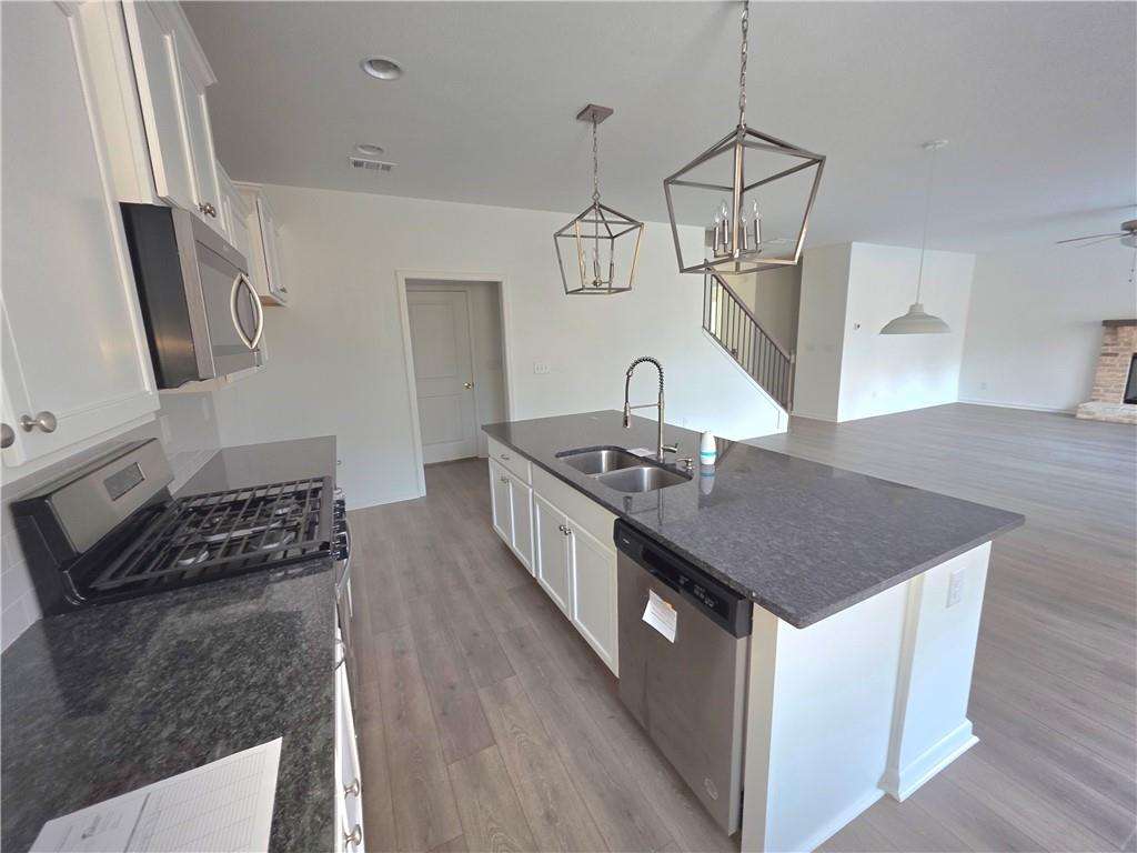 225 Borders Street Jefferson, GA 30549 - Photo 6 of 18