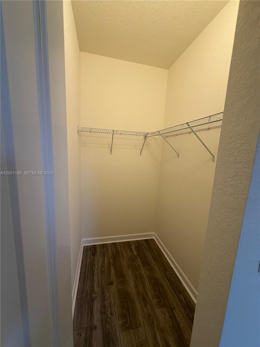 11104 West 33rd Way Hialeah, FL 33018 - Photo 12 of 16
