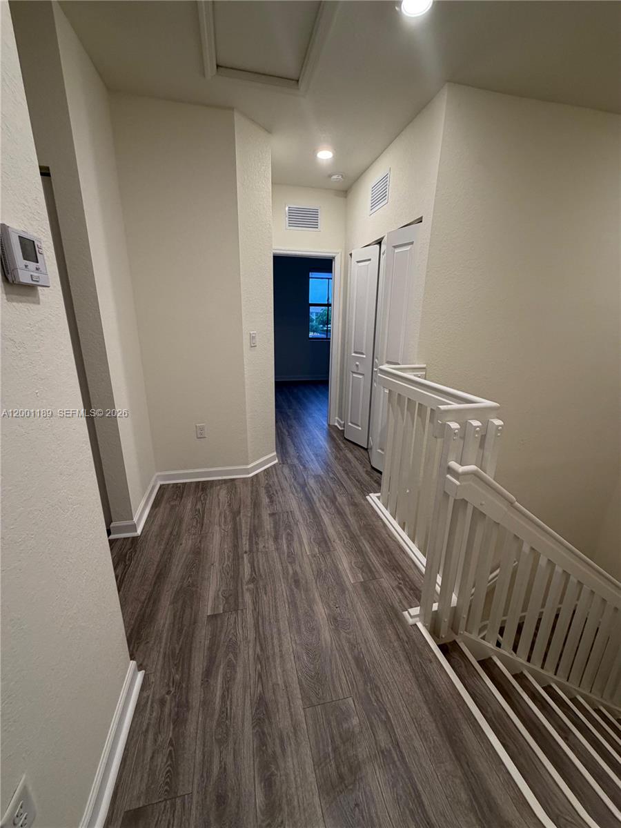 11104 West 33rd Way Hialeah, FL 33018 - Photo 10 of 16