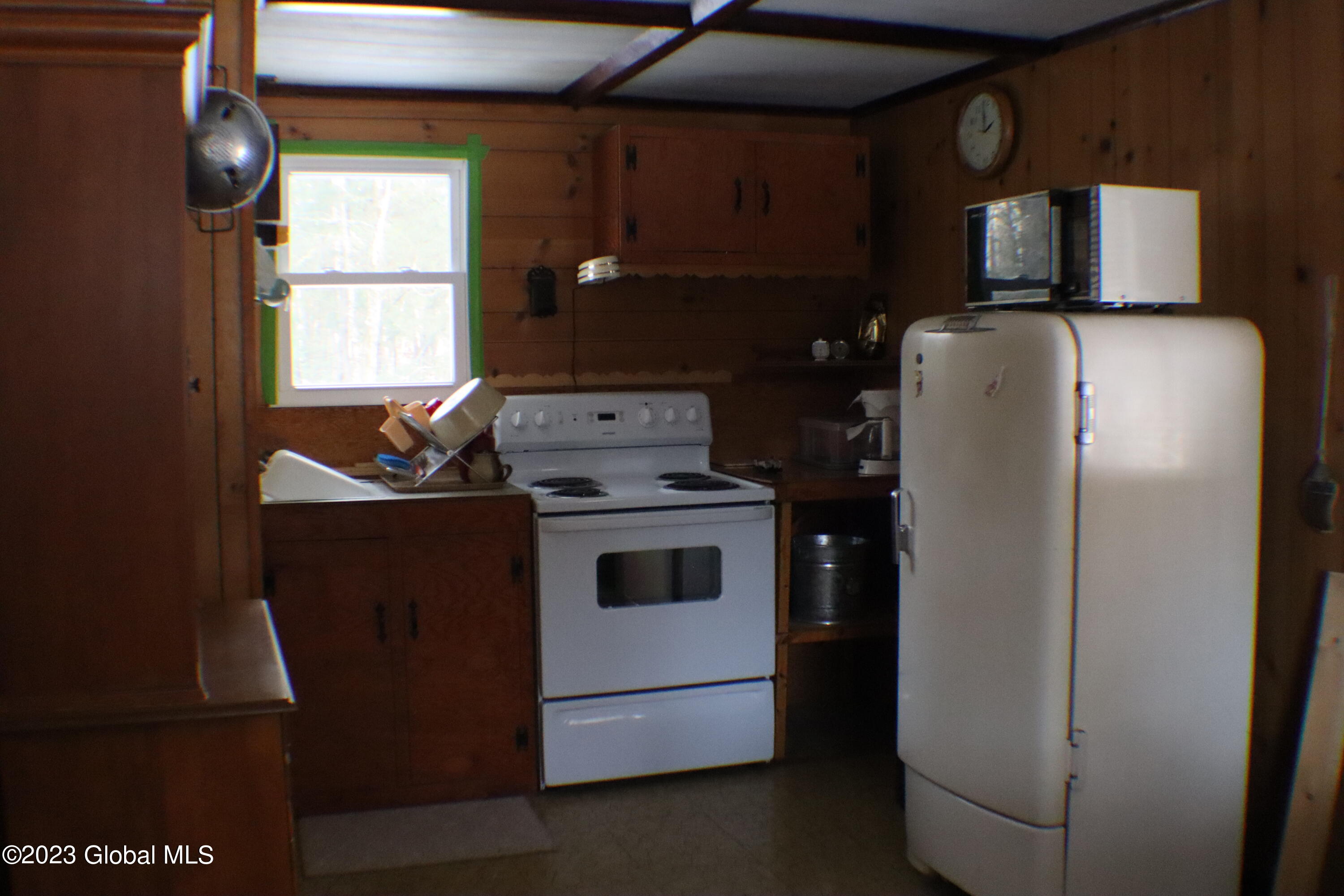 819 Church Road Minerva, NY 12857 - Photo 4 of 14 IMG_0024