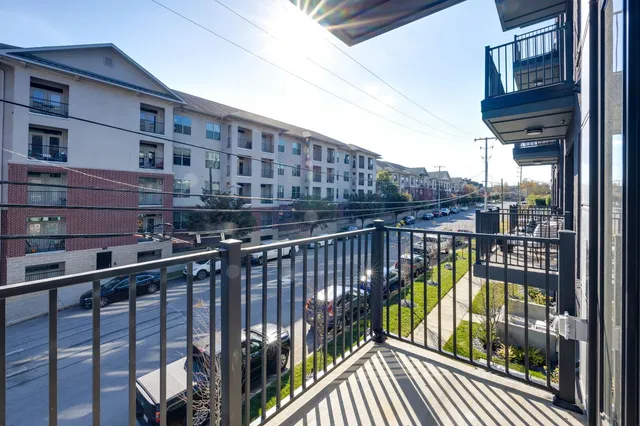 $2,495 | 303 31st Avenue North, Unit 208, Nashville, TN 37203