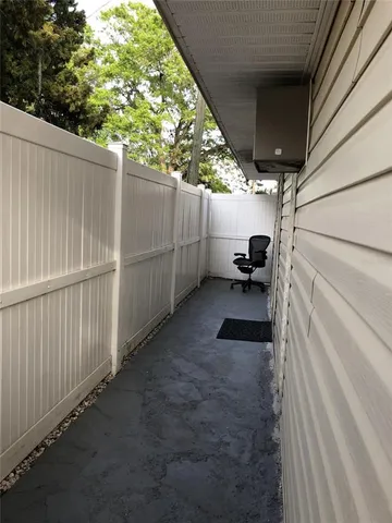 a view of a garage