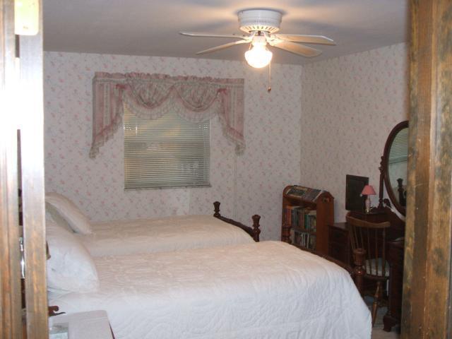1339 Castleton Road North Columbus, OH 43220 - Photo 13 of 14