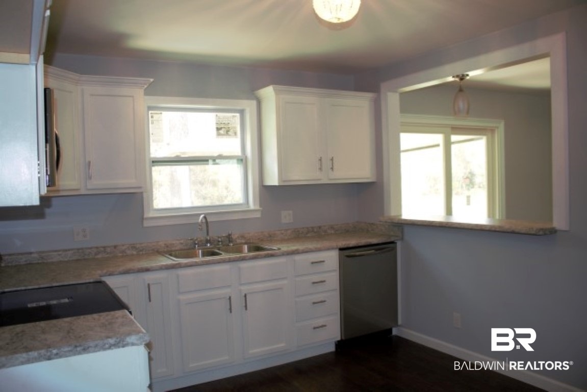 510 South Juniper Street Foley, AL 36535 - Photo 6 of 23