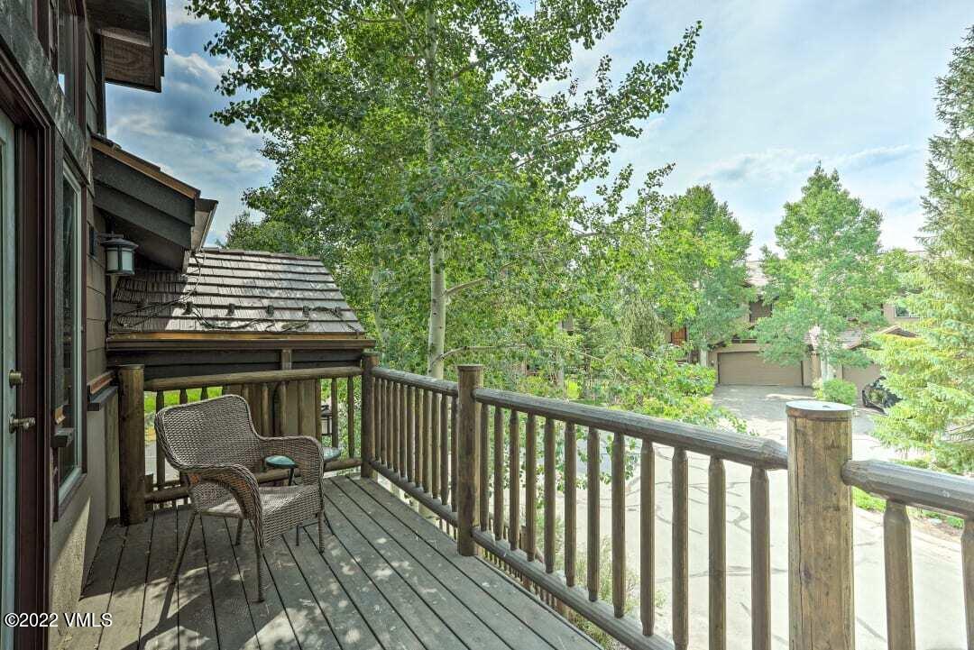 178 Knudson Ranch Road Edwards, CO 81632 - Photo 22 of 26 a view of balcony with wooden floor and seating space