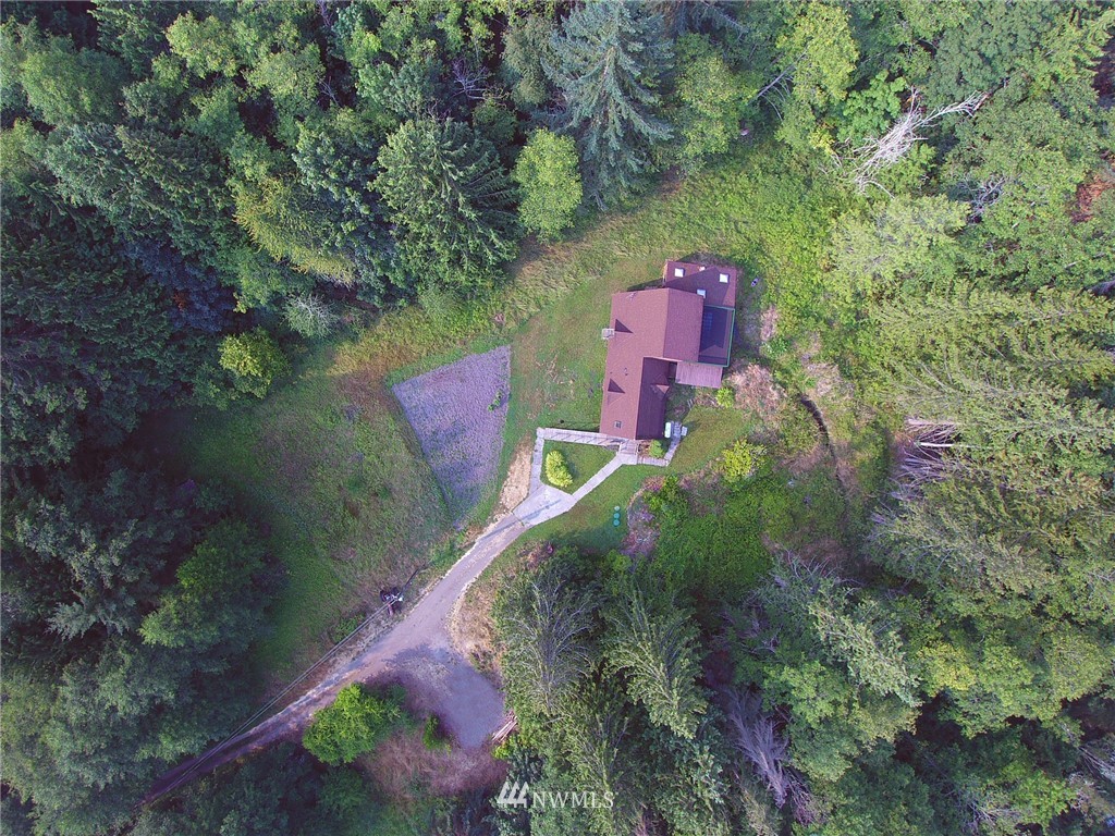 114 Bumpy Road Port Angeles, WA 98362 - Photo 2 of 25