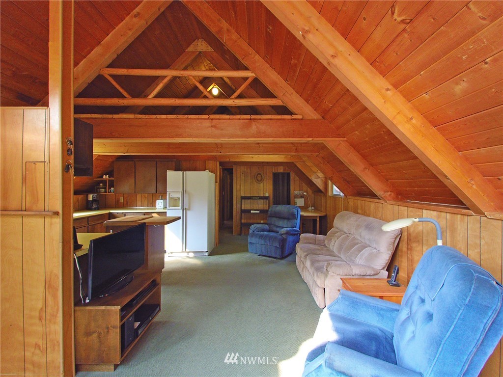 114 Bumpy Road Port Angeles, WA 98362 - Photo 7 of 25