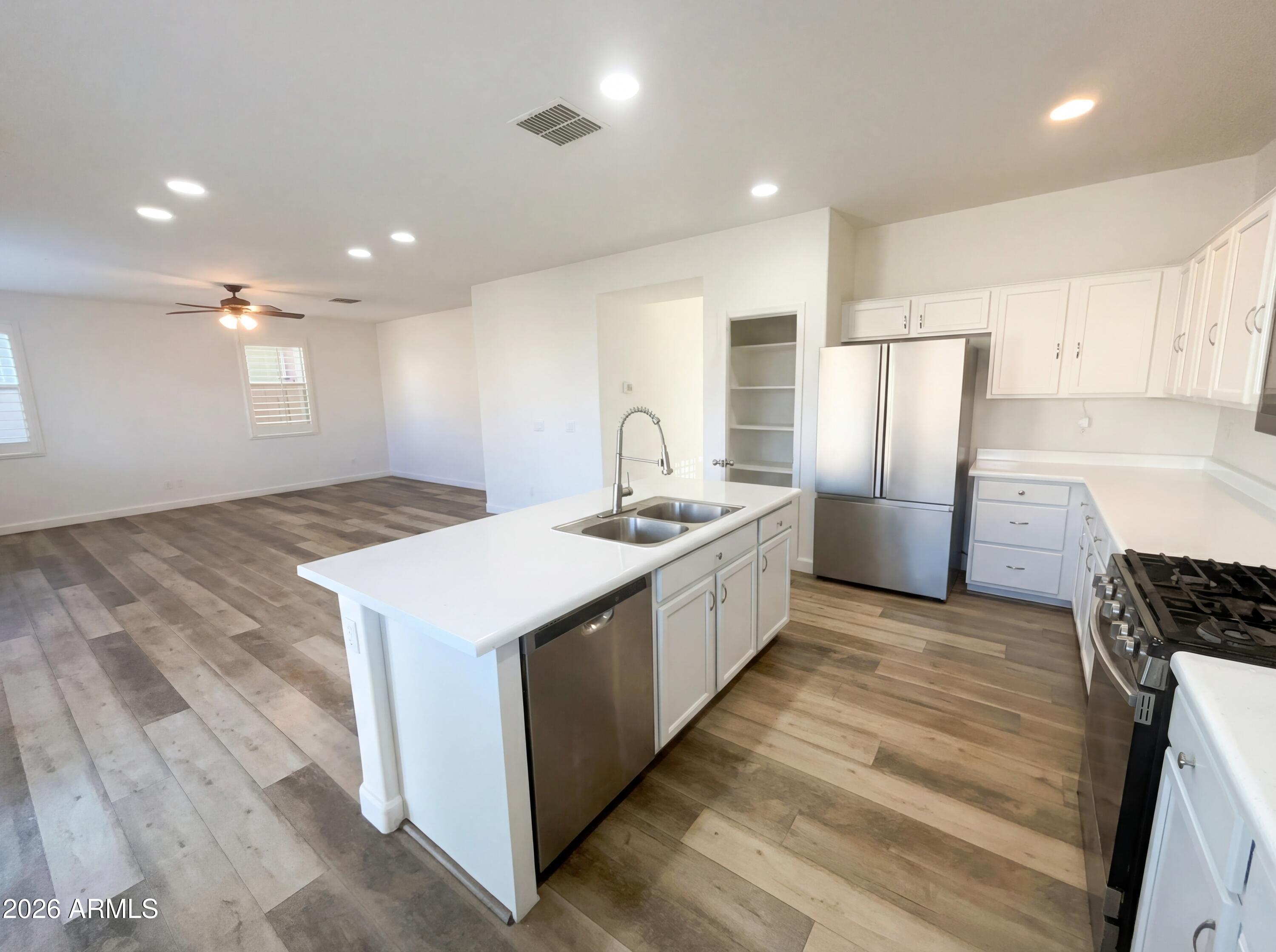 3940 East Blue Spruce Lane Gilbert, AZ 85298 - Photo 20 of 38 listing_19