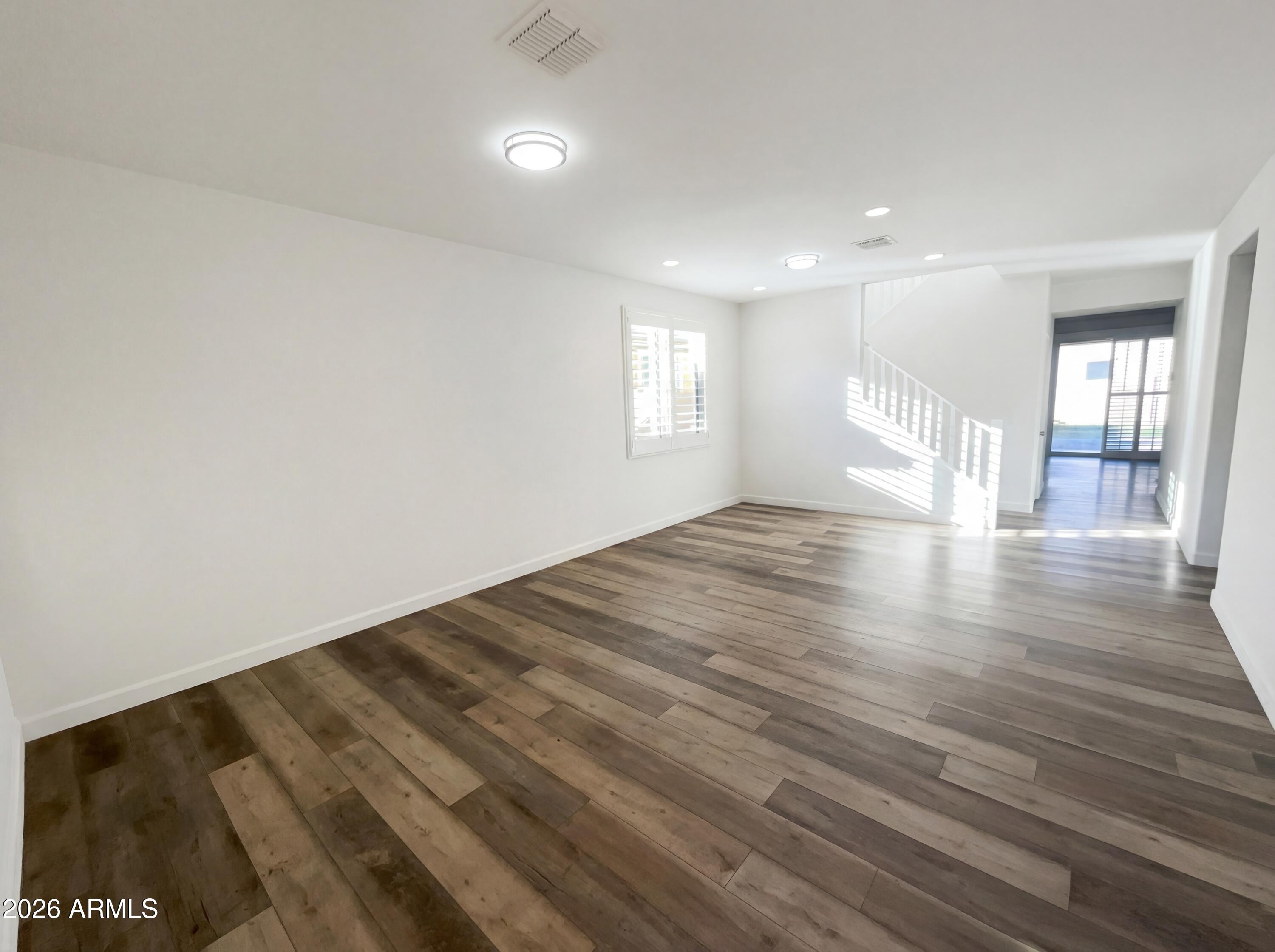 3940 East Blue Spruce Lane Gilbert, AZ 85298 - Photo 3 of 38 listing_2