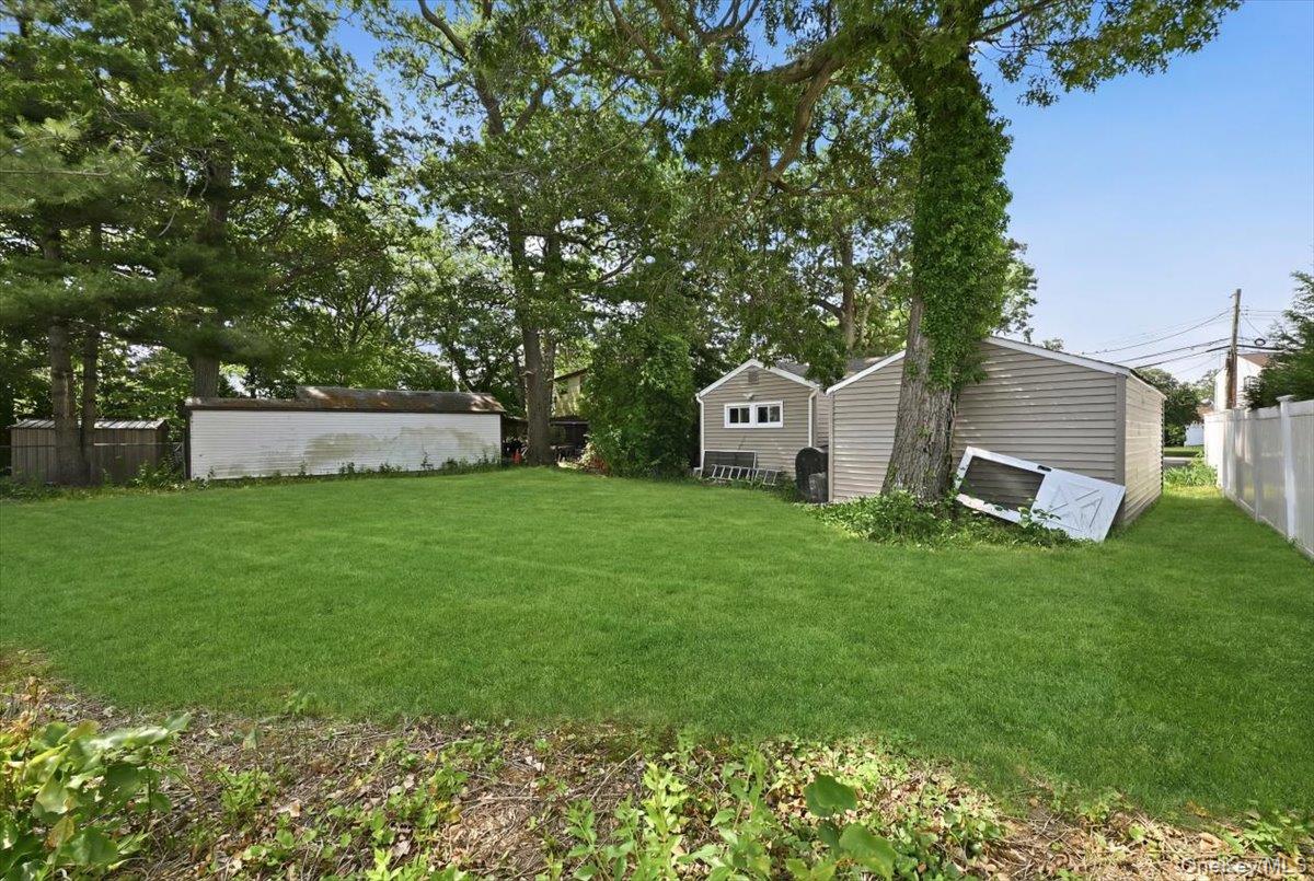 7 Surrey Road Massapequa, NY 11758 - Photo 31 of 31