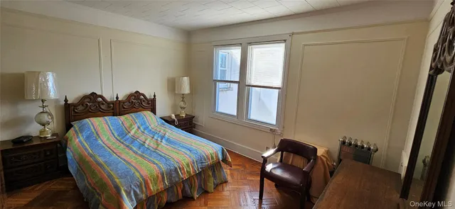 a view of an entryway with furniture
