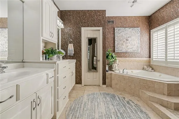 $585,000 | 23518 West 72nd Terrace, Shawnee, KS 66227