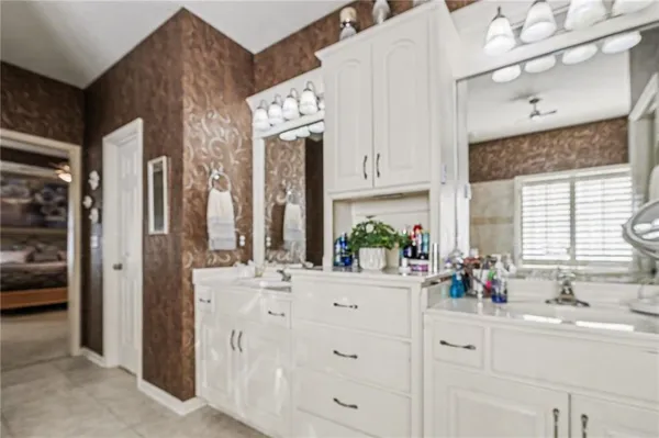 $585,000 | 23518 West 72nd Terrace, Shawnee, KS 66227