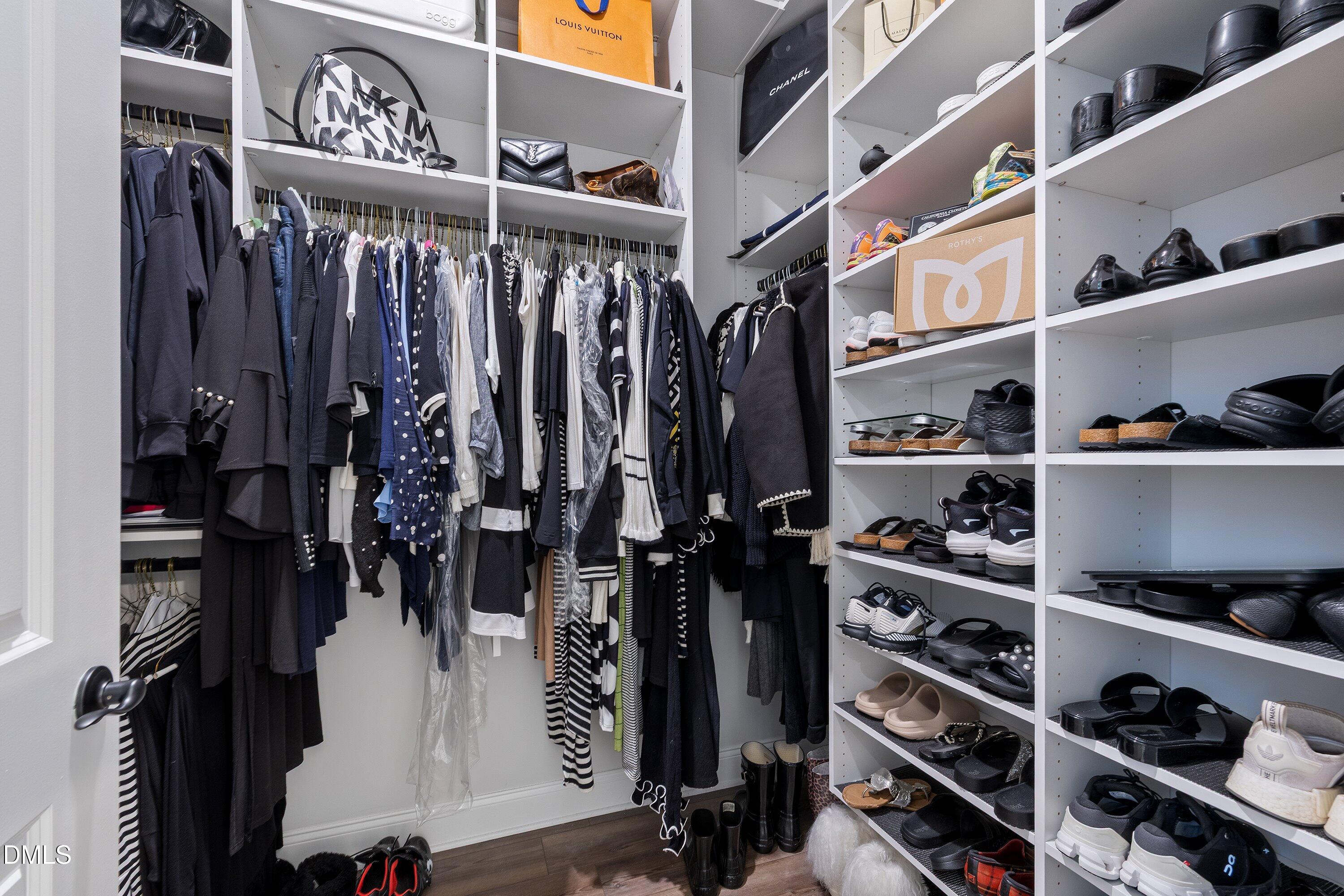 2017 Abbeyhill Drive Raleigh, NC 27610 - Photo 16 of 22 32-2017 Abbeyhill Dr_0276