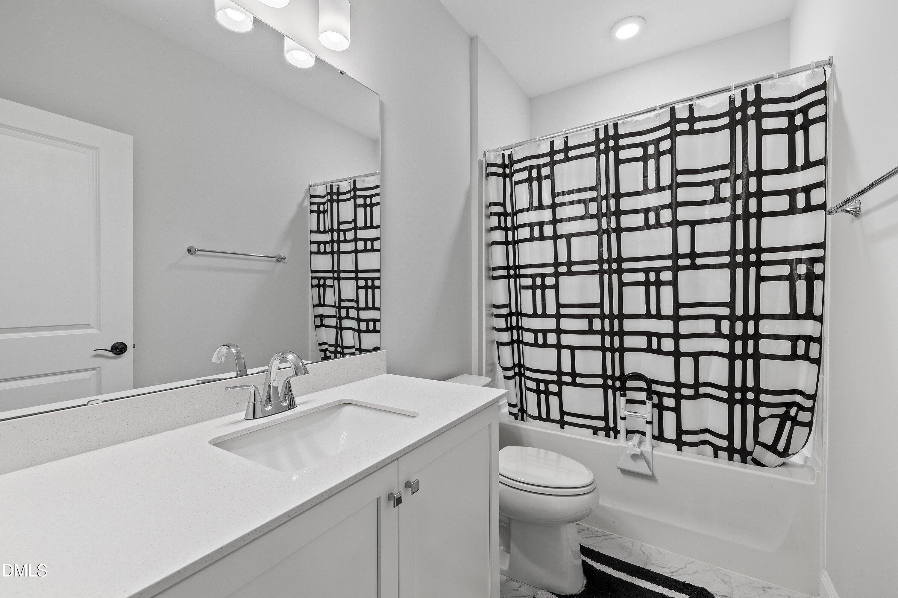 2017 Abbeyhill Drive Raleigh, NC 27610 - Photo 20 of 22 38-2017 Abbeyhill Dr_0307