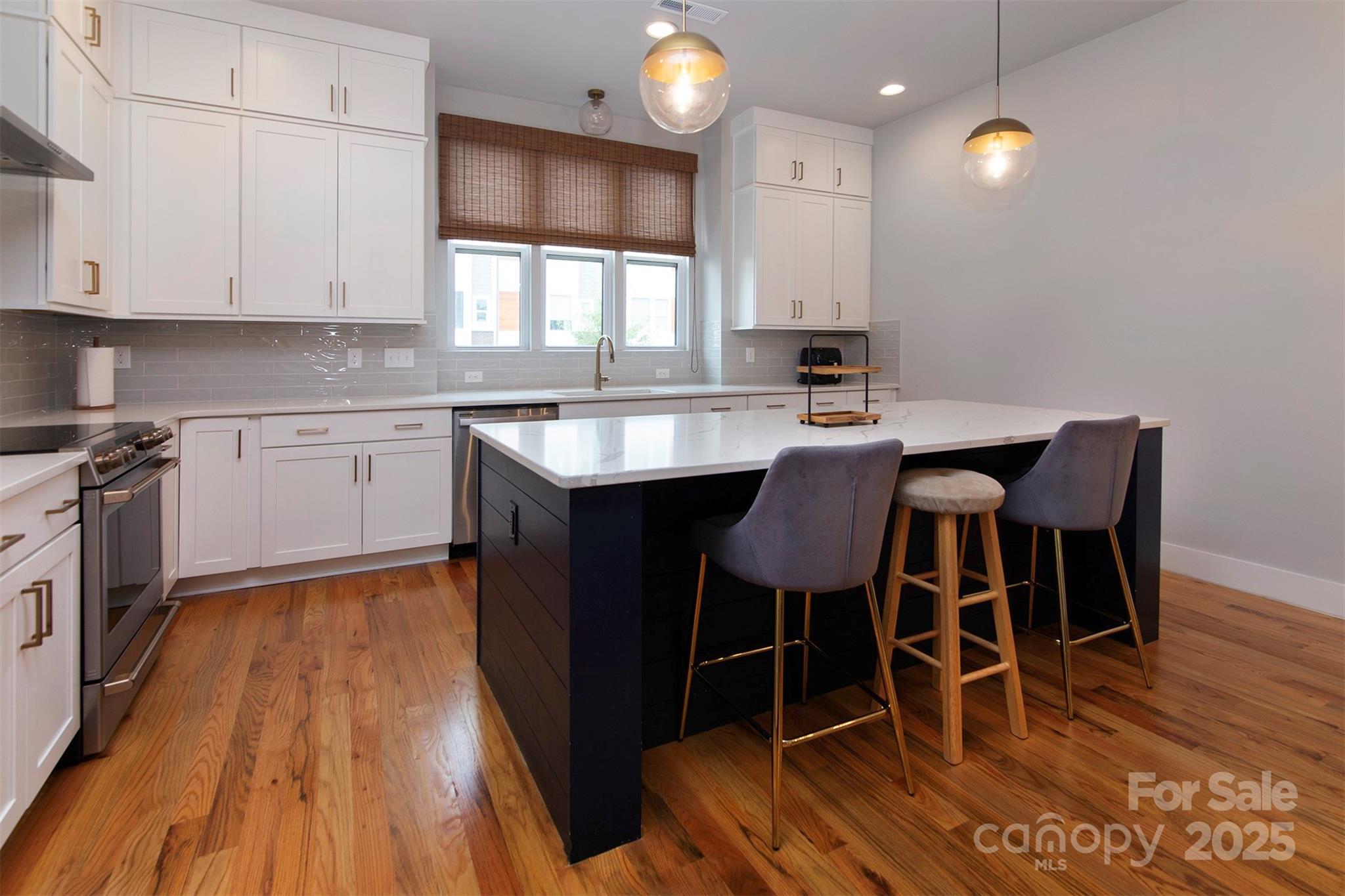 2535 Irwin Stream Road Charlotte, NC 28208 - Photo 9 of 23 Gallery Image 9