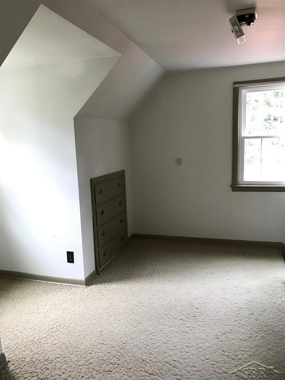 605 North Miller Road Saginaw, MI 48609 - Photo 42 of 59 31324142-41.JPG