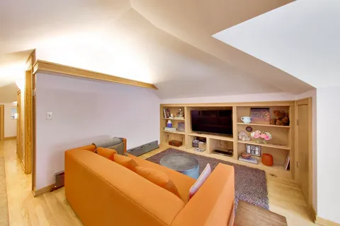 $889,000 | 138 Ashland Avenue, River Forest, IL 60305